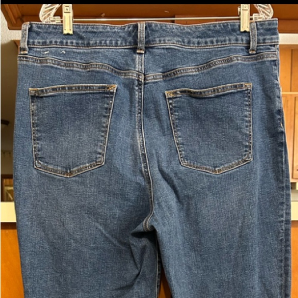 Talbots Everyday Relaxed Ankle Jeans - Picture 11 of 12